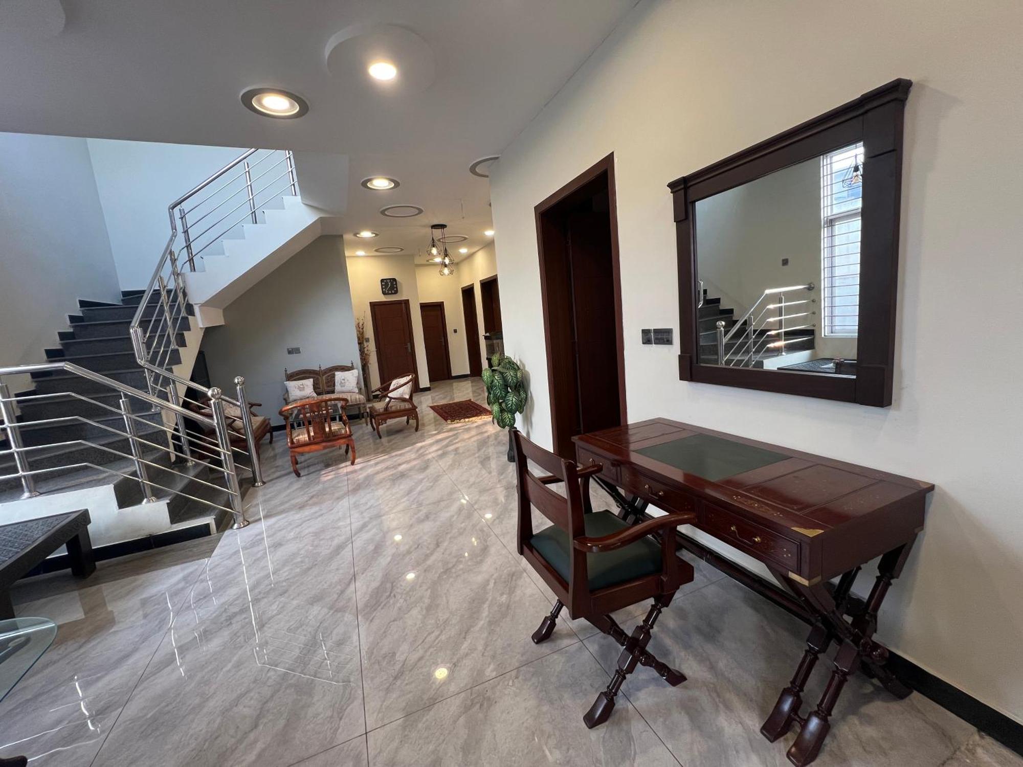 Deluxe King Room In Silverscape Residence Rawalpindi Exterior foto